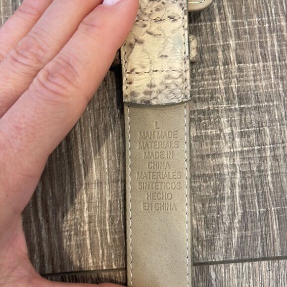 Bundle of 3 size large belts - Picture 3 of 5